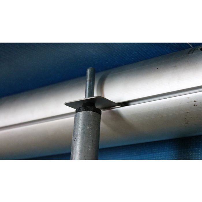 BRACKET TO FIX POLE TO AWNING ROLLER