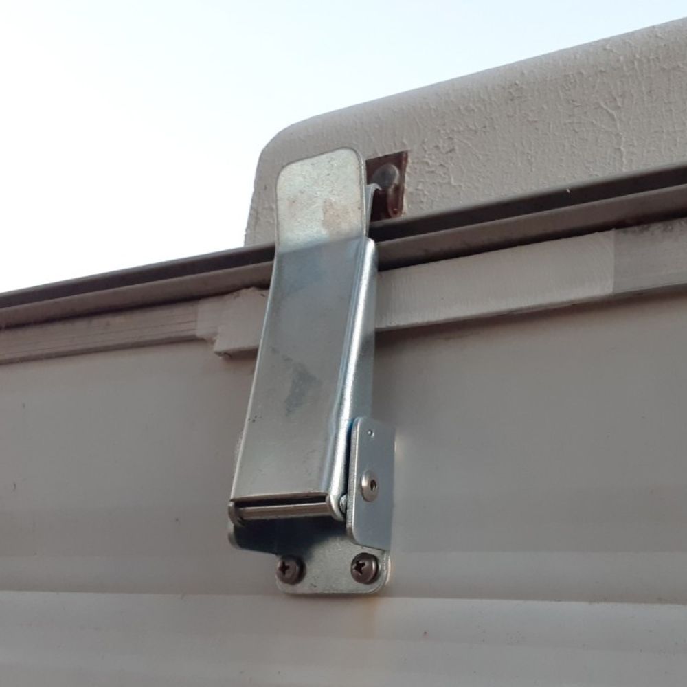 CAMPER ROOF CLAMP SILVER STD