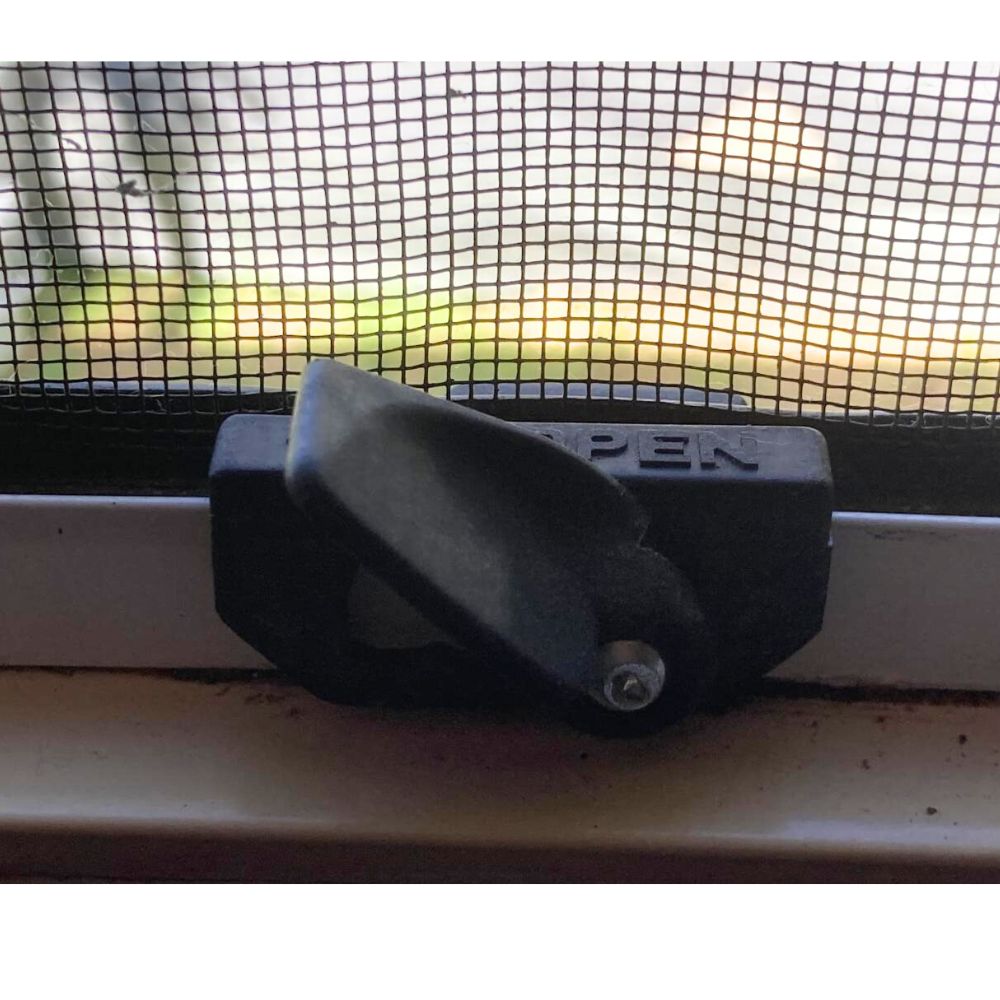 WOW SLIDE LOCK ASSY BLACK