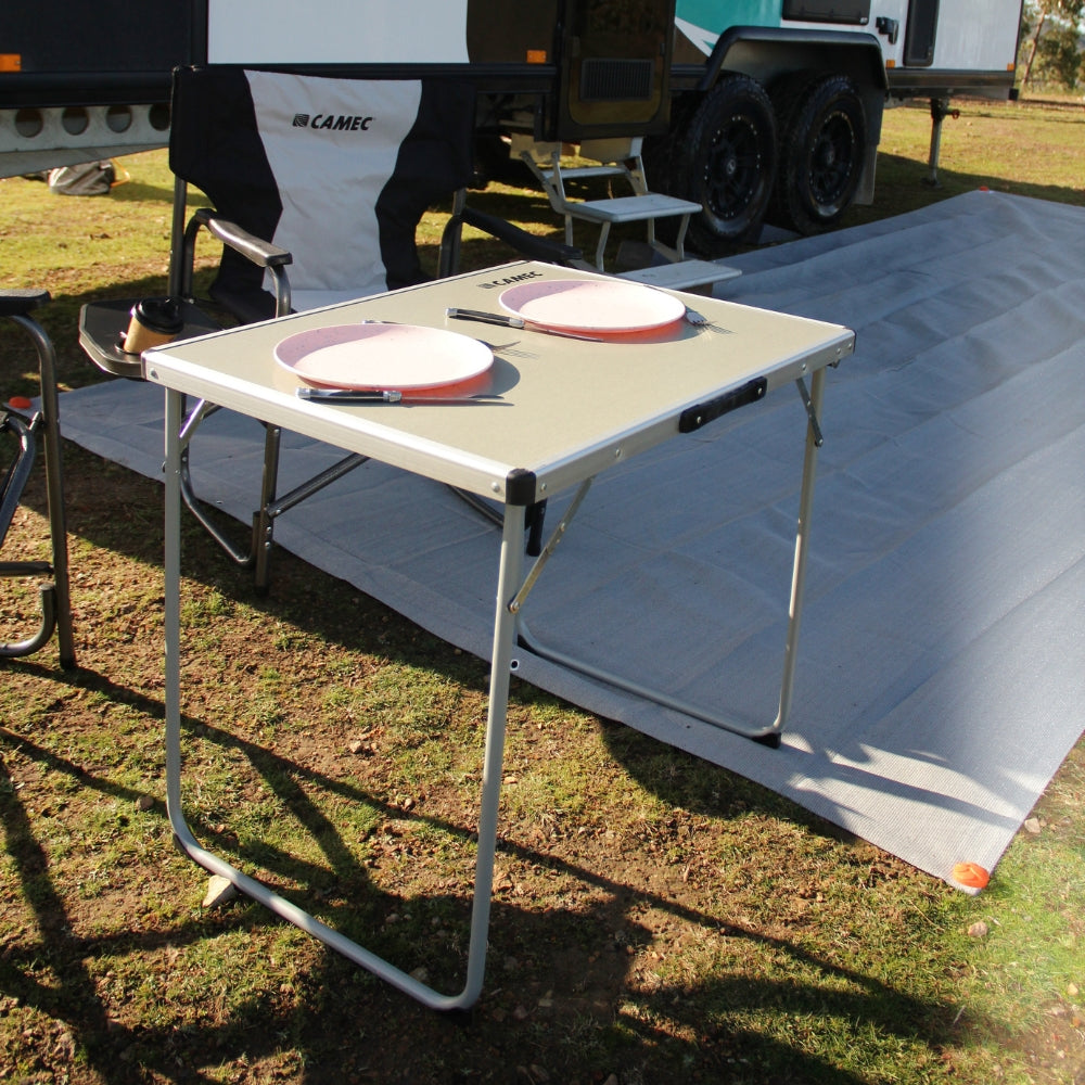 CAMEC FOLDING TABLE