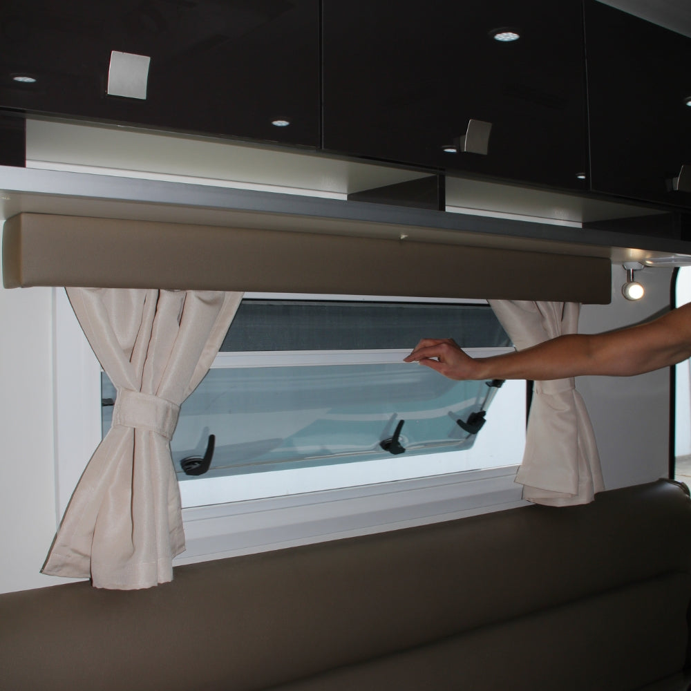 Camec Window W1100xH450
