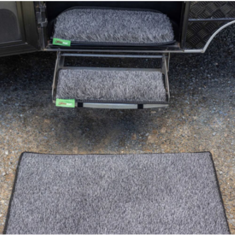 MUK MAT CARAVAN STEP MEDIUM GREY 58 X 26CM