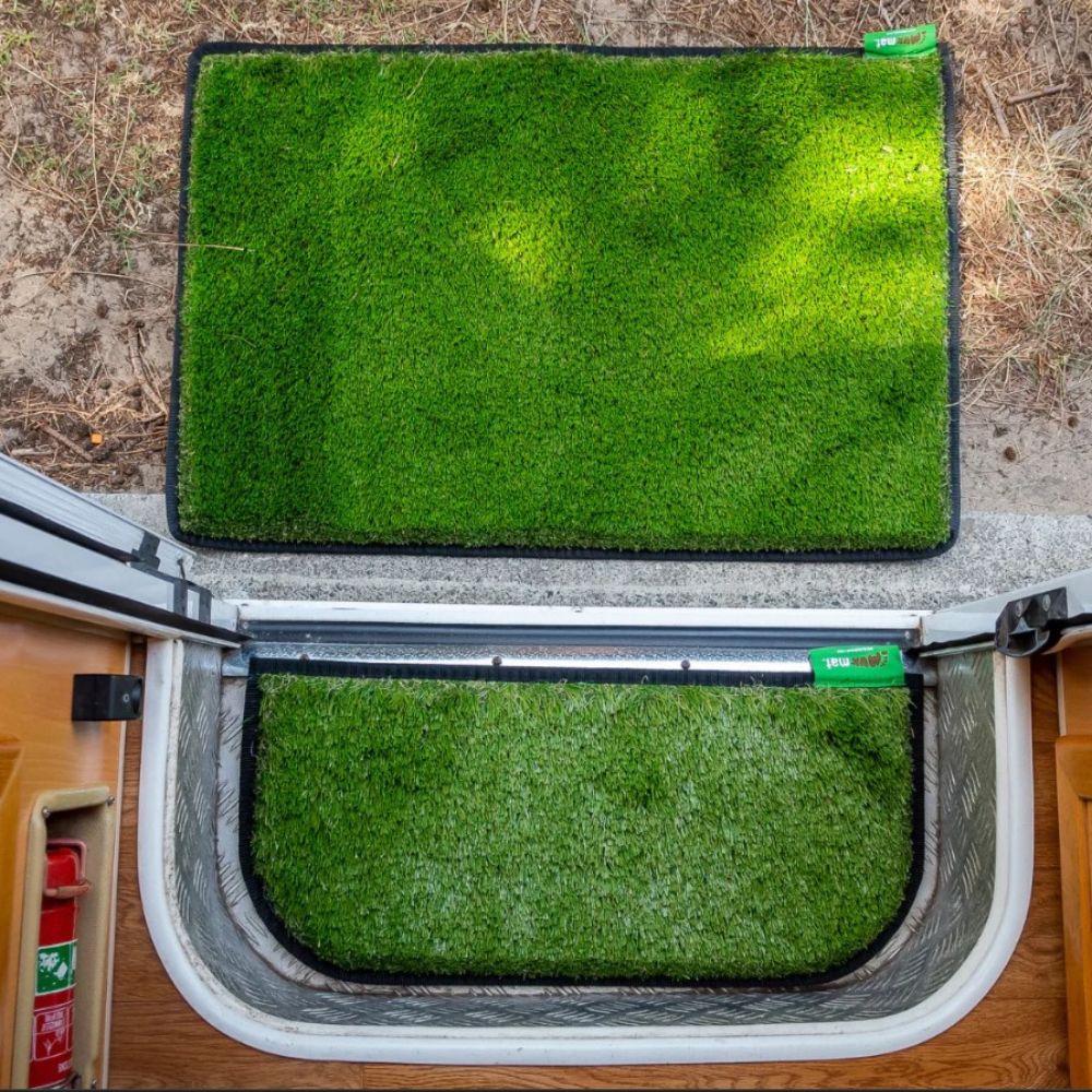 MUK MAT ROUNDED CARAVAN STEP GREEN EXTRA LARGE 28 X 60CM