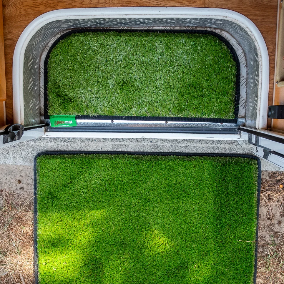 Muk Mat Rounded Step Medium - Green 58 x 26cm
