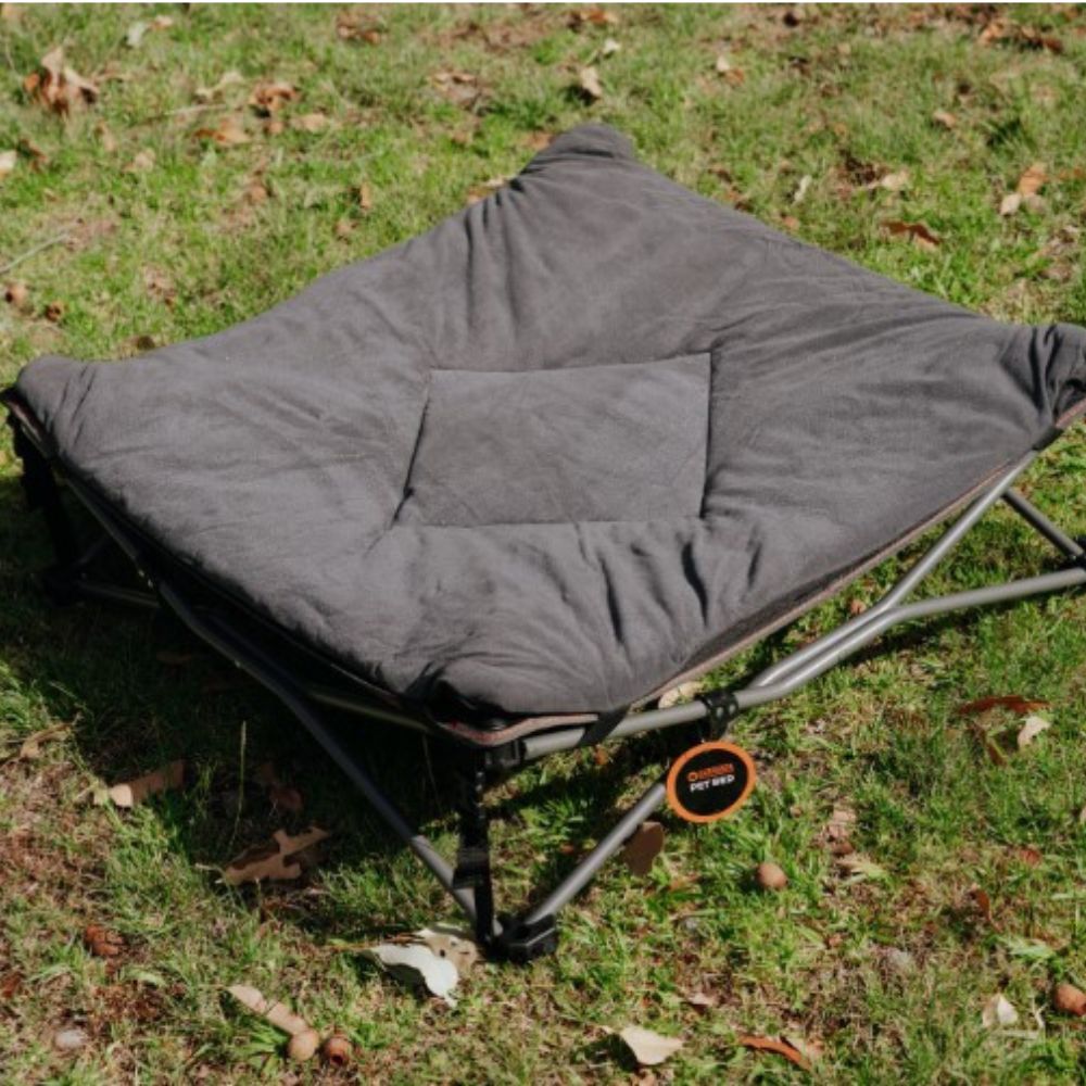 WILDTRAK FOLDING DELUXE PET BED WITH CARRY BAG