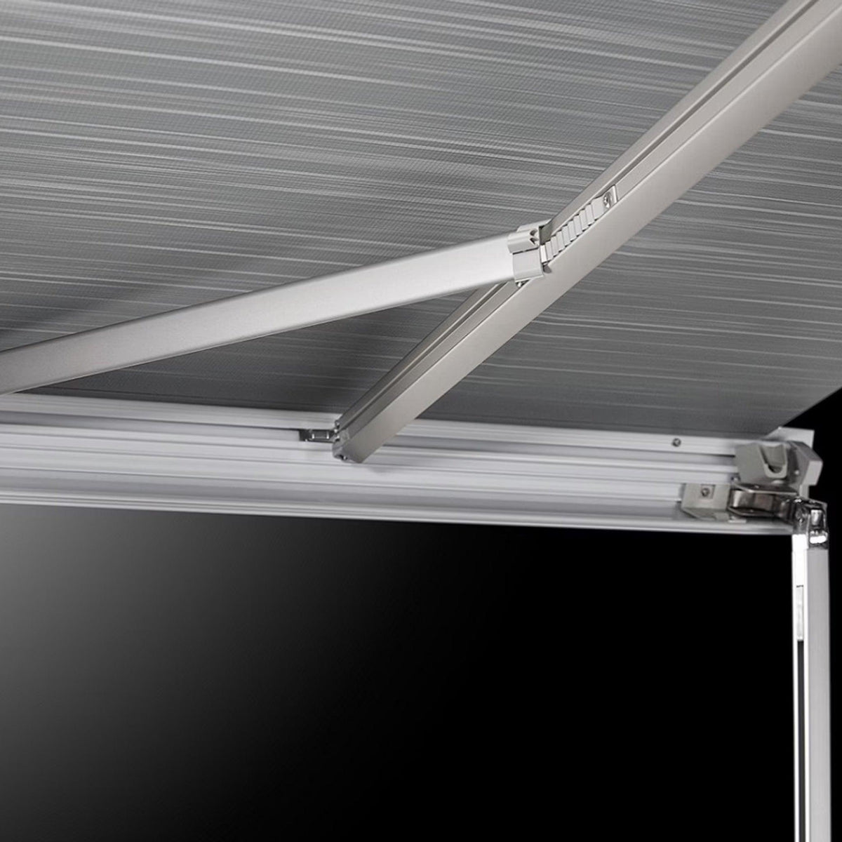 Thule 5200 12V Awning - Aussie Traveller