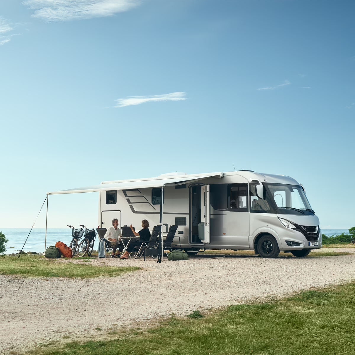 Thule 8000 Manual Awning